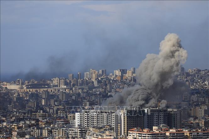 Israel cảnh báo tăng cường tấn công Liban nếu Hezbollah không giải giáp