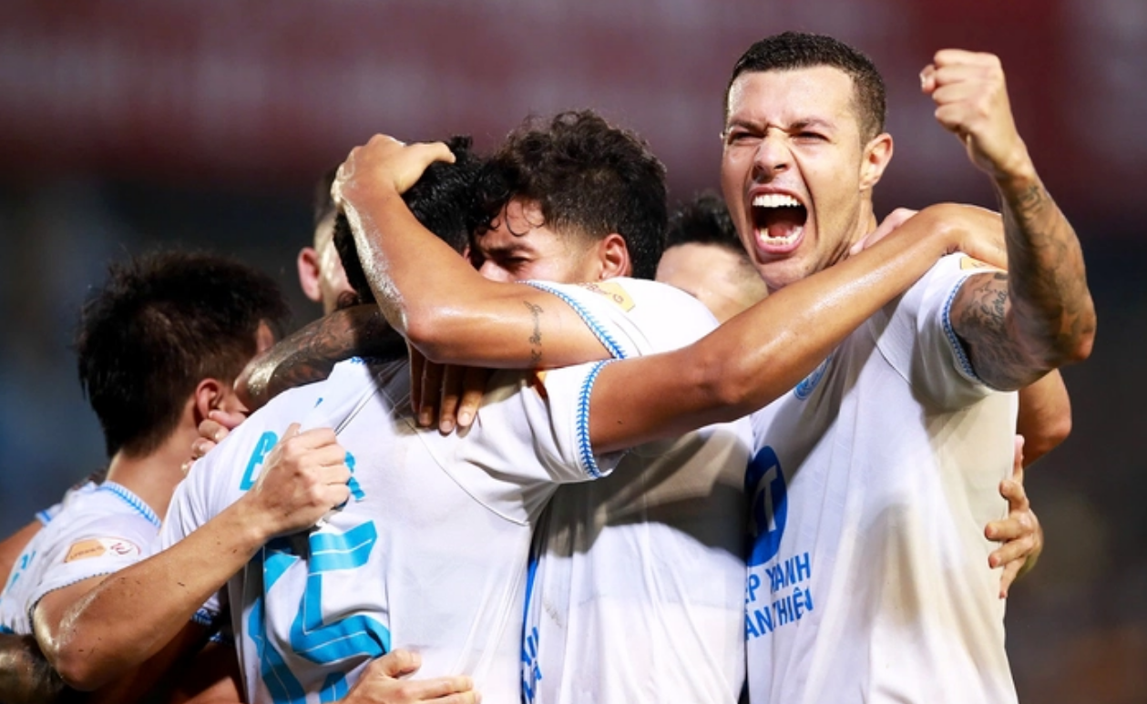 Nam Định bảo vệ thành công chức vô địch V-League