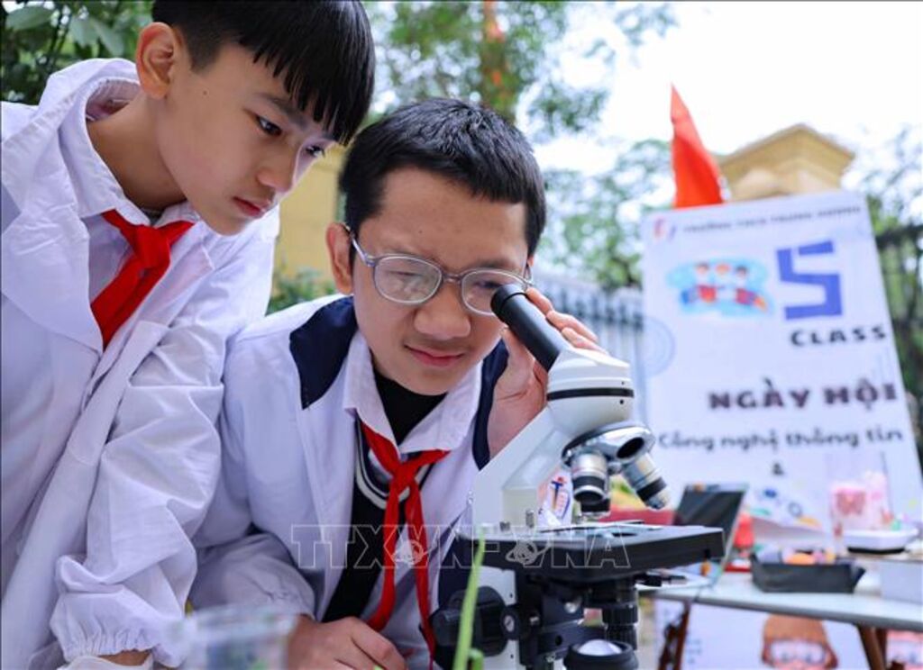 Nâng chuẩn năng lực môn Toán của học sinh Việt Nam nhìn từ kết quả đánh giá PISA