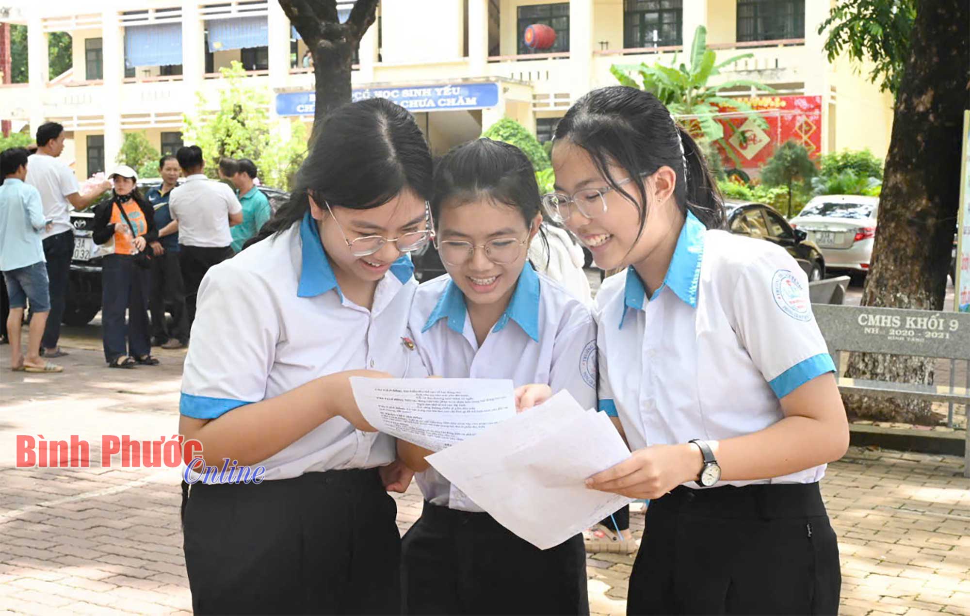 Thi vào lớp 10 có thể “nhẹ tựa lông hồng”?