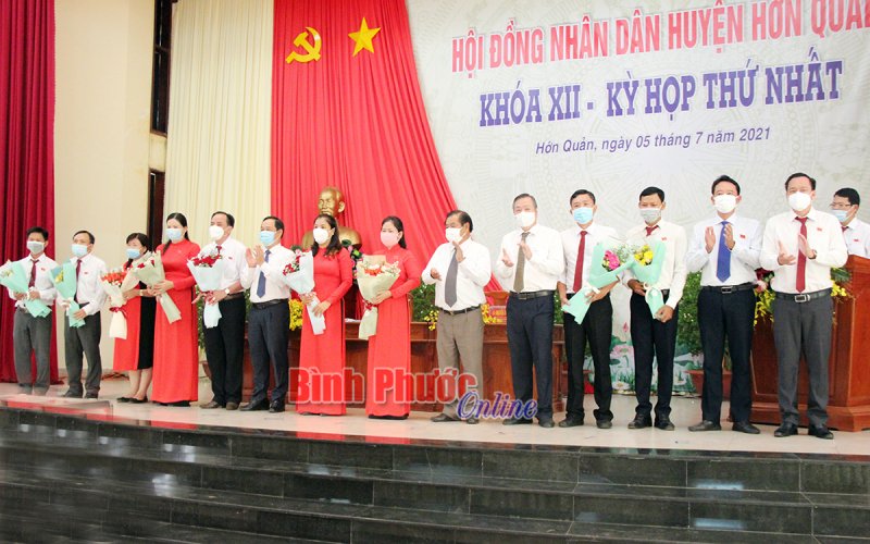 Bà Nguyễn Thị Xuân Hòa được bầu giữ chức Chủ tịch HĐND huyện Hớn Quản