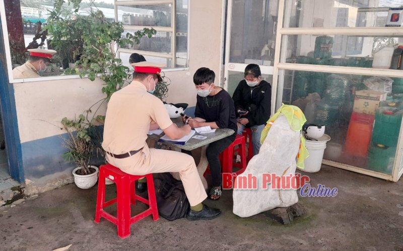 Bắt giữ 3 trường hợp cố tình “né” chốt kiểm soát dịch bệnh 