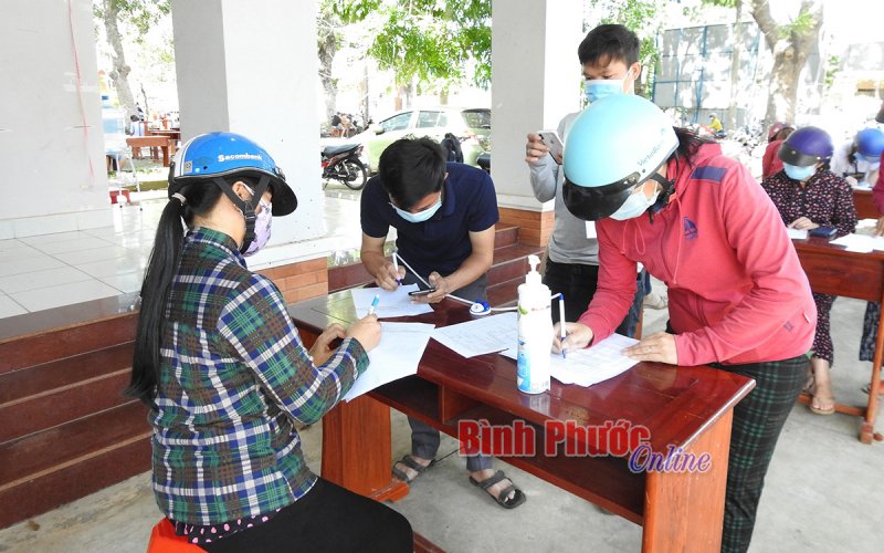 Bình Phước hỏa tốc giám sát các trường hợp tiếp xúc với ca bệnh để dập dịch, tránh lây lan