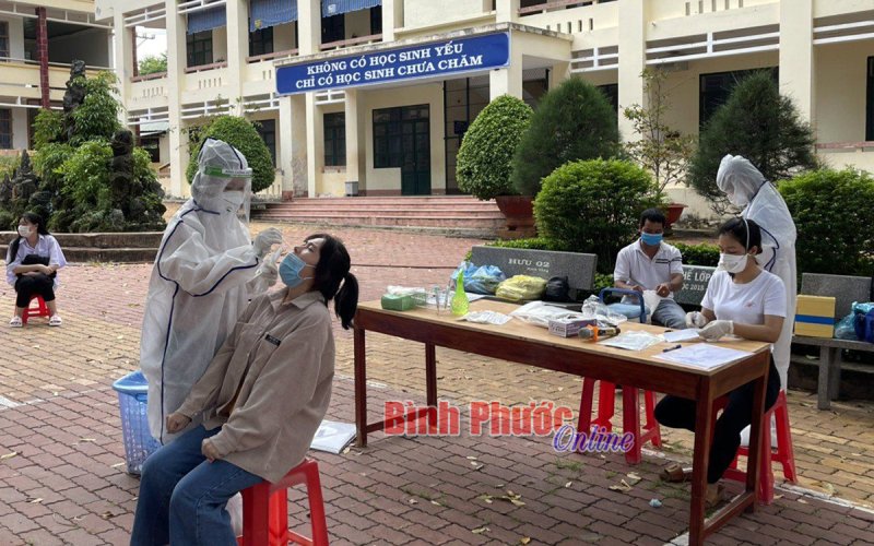 Bình Phước: Xét nghiệm cho hơn 10.000 thí sinh thi tốt nghiệp THPT năm 2021