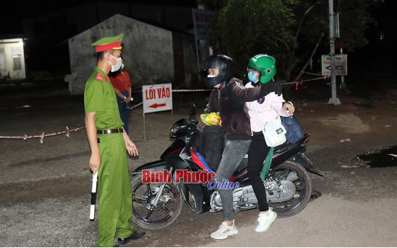 Chủ tịch UBND tỉnh chỉ đạo tăng cường công tác quản lý người dân di chuyển ra vào địa phương