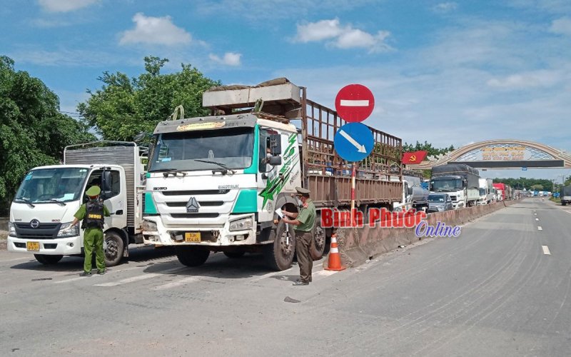 Âm tính mới được vào Bình Phước: Đồng thuận và chia sẻ