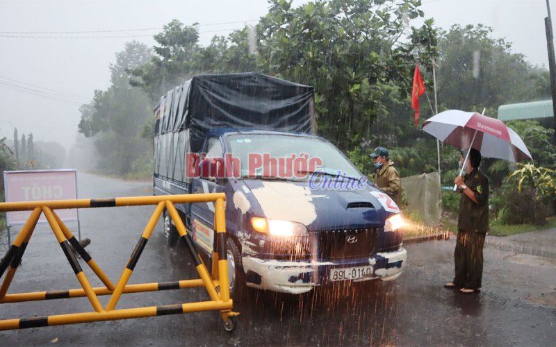 Đồng Xoài thành lập mới 3 chốt kiểm soát dịch Covid-19 trên địa bàn xã Tiến Hưng