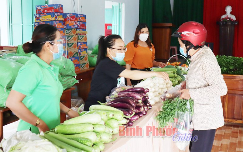 Gian hàng 0 đồng: Nghĩa tình trong những ngày giãn cách