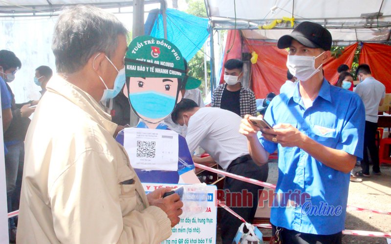 Góp sức cho tuyến đầu chống dịch