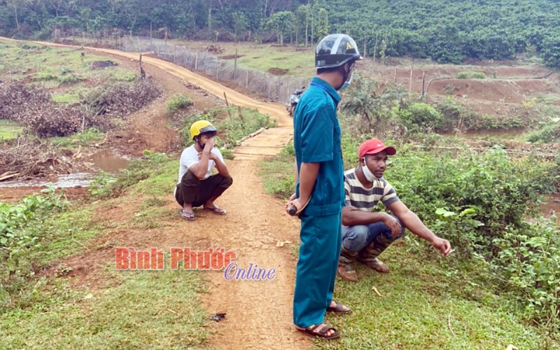 Hai trường hợp trốn chốt kiểm soát Covid-19 bị phạt 4 triệu đồng 