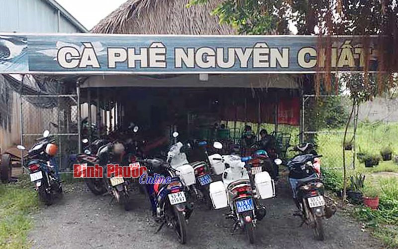 Hớn Quản: Xử phạt 1 quán cà phê và 4 khách vi phạm quy định phòng dịch