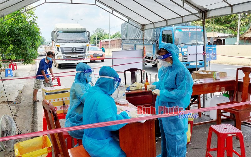 Huyện Chơn Thành sắp xếp lại các chốt kiểm soát dịch