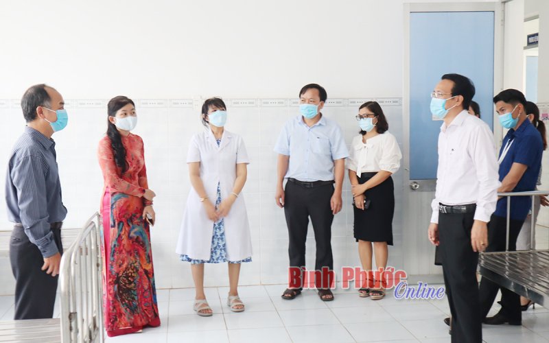 Lãnh đạo TP. Đồng Xoài kiểm tra cơ sở vật chất, vật tư y tế phòng, chống dịch Covid-19