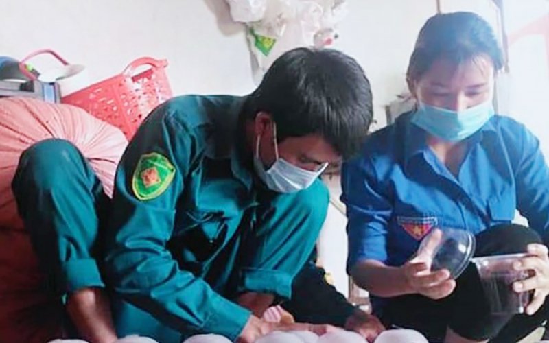 Ly chè nghĩa tình