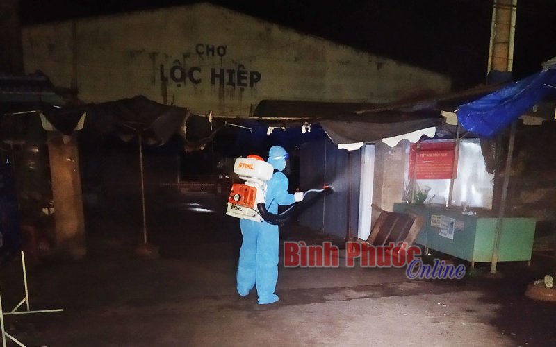 Nhanh chóng truy vết, khoanh vùng khu vực chợ Lộc Hiệp trong đêm