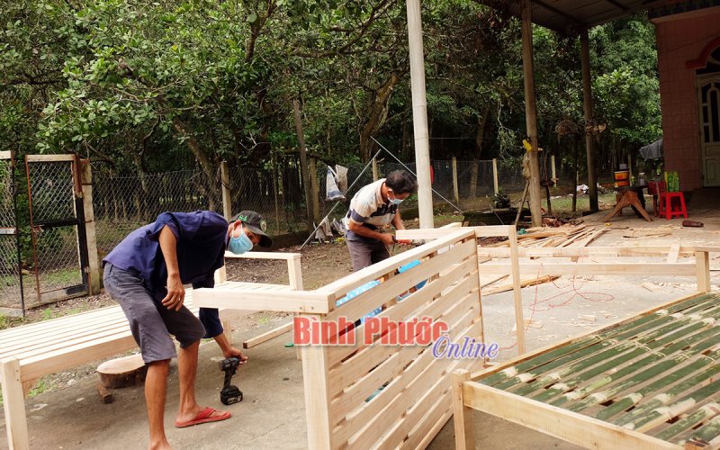 Những chiếc giường tre nặng tình Tổ quốc, thắm nghĩa đồng bào - Bài 1