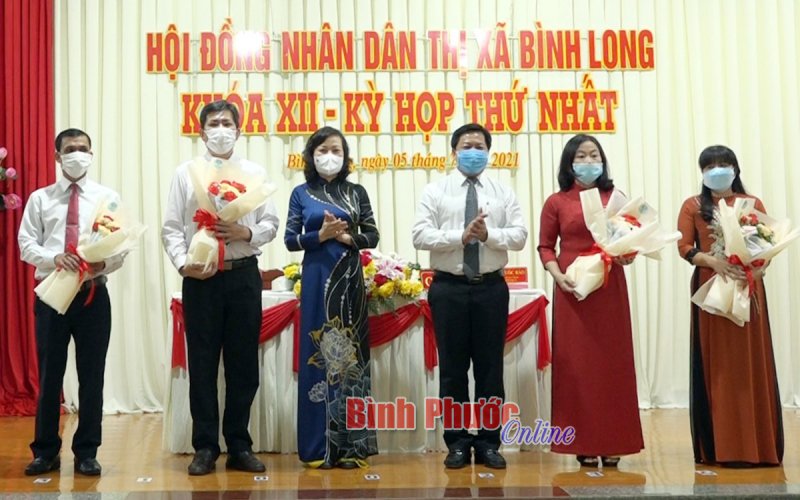 Ông Bùi Quốc Bảo được bầu giữ chức Chủ tịch HĐND thị xã Bình Long khóa XII