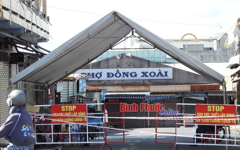 Tạm dừng hoạt động kinh doanh hàng hóa không thiết yếu tại các chợ từ 6 giờ ngày mai 14-7