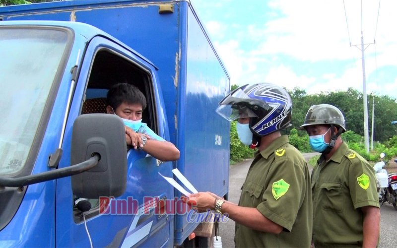 Tiếp tục tạm dừng vận chuyển hành khách liên tỉnh đi, đến Bình Phước để ứng phó dịch