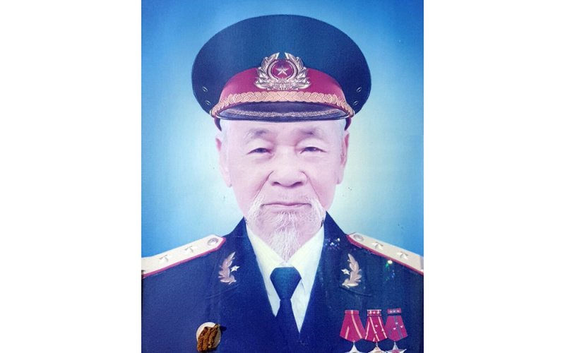 TIN BUỒN