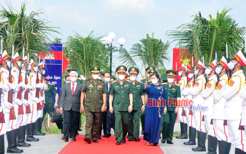 Tuyên truyền thành quả công tác phân giới cắm mốc biên giới trên đất liền Việt Nam - Campuchia