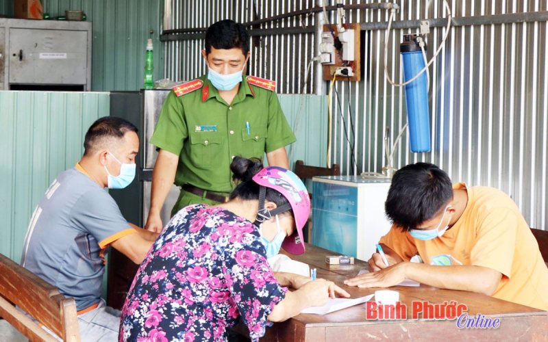 Xã Bù Gia Mập xử phạt 17 trường hợp vi phạm Chỉ thị 16