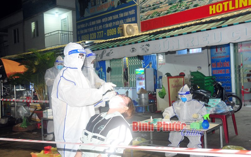 Xuyên đêm truy vết nhanh những người liên quan đến ca F0 số 8