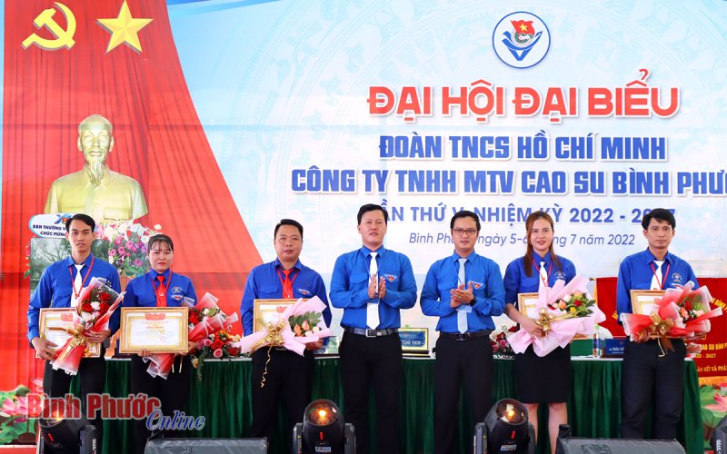 Anh Nguyễn Việt Bình được bầu giữ chức Bí thư Đoàn thanh niên Cao su Bình Phước