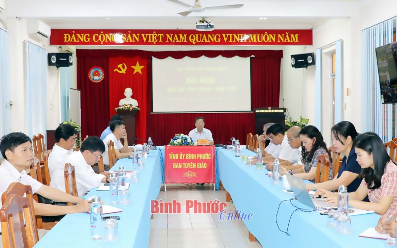 Ban Tuyên giáo Trung ương tổ chức hội nghị báo cáo viên tháng 7-2022