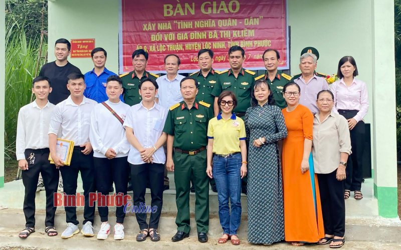 Bình Phước: Sư đoàn 302 nhiều hoạt động kỷ niệm Ngày thương binh - liệt sĩ