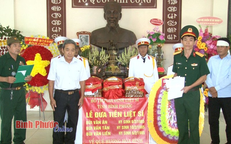 Bình Phước: Tiễn đưa 3 hài cốt các liệt sĩ về quê hương