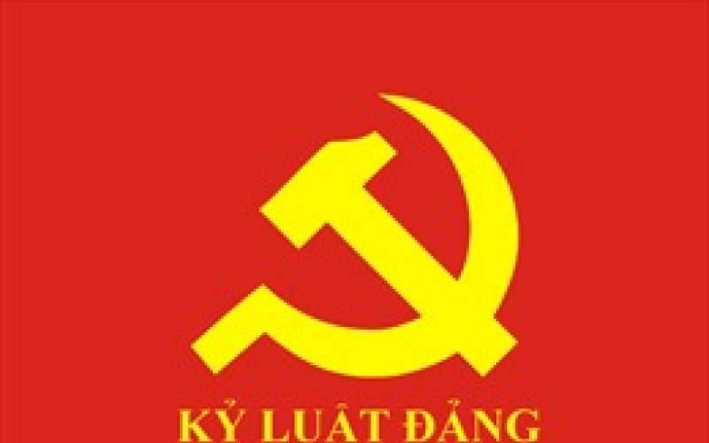 Bộ Chính trị kỷ luật cảnh cáo ông Huỳnh Tấn Việt và khai trừ Đảng ông Nguyễn Chí Hiến