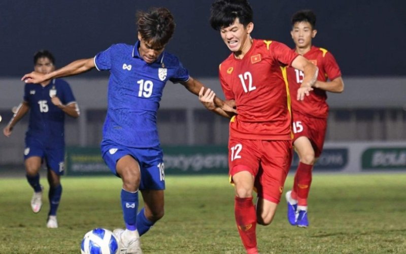 Cầm hòa nhau 1-1, U19 Việt Nam cùng dắt tay U19 Thái Lan vào bán kết