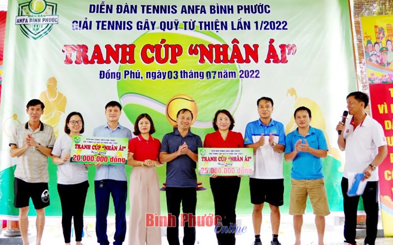 Diễn đàn Tennis Anfa Bình Phước tổ chức giải tennis gây quỹ từ thiện 