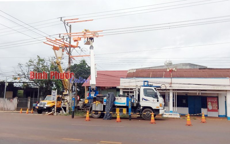 Điện lực Bình Phước nỗ lực giảm thiểu thời gian mất điện
