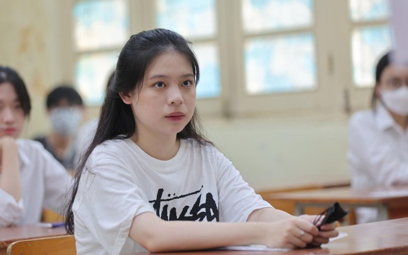 Gần 1 triệu thí sinh dự thi môn đầu tiên Kỳ thi tốt nghiệp THPT