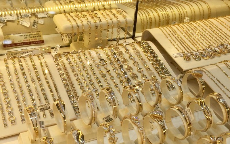 Giá vàng sáng 19-7 tiếp tục giảm mạnh hơn 1,1 triệu đồng/lượng