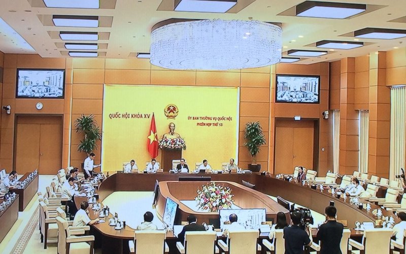 Khai mạc phiên họp thứ 13 của Ủy ban Thường vụ Quốc hội