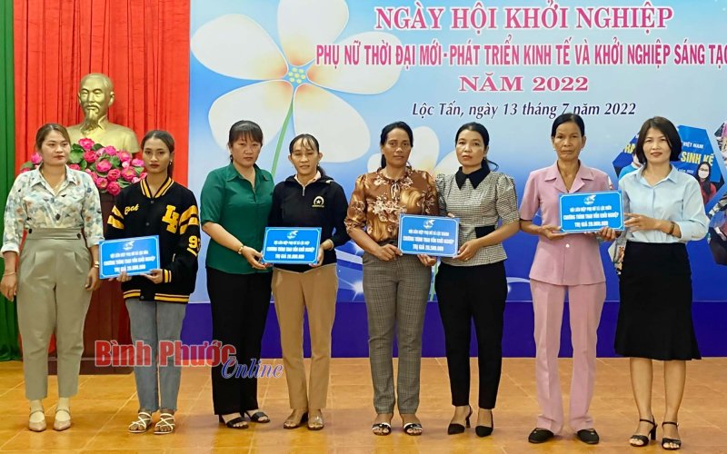 Lộc Ninh: Sôi nổi Ngày hội phụ nữ khởi nghiệp