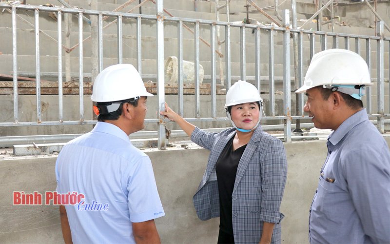 Nhà thi đấu đa năng tỉnh Bình Phước phải bàn giao trước ngày 20-8