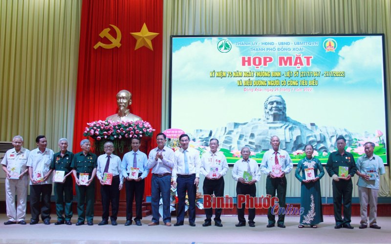 Phải coi công tác người có công là mệnh lệnh từ trái tim