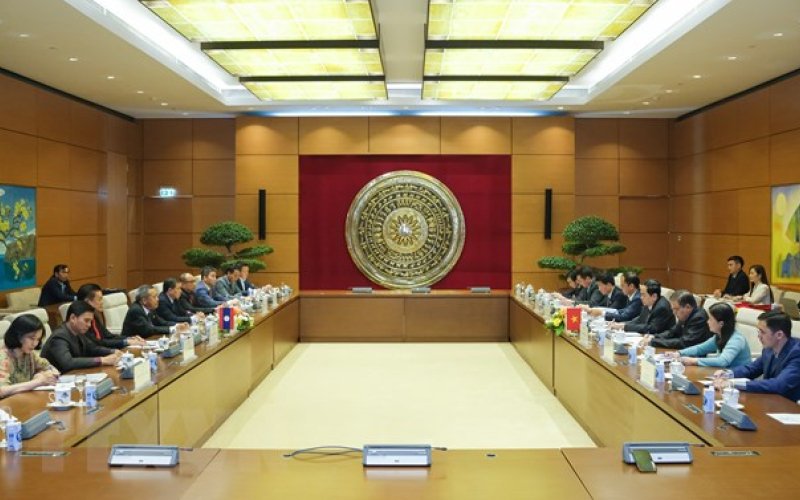 Tăng cường, bồi dưỡng nhận thức về quan hệ đặc biệt Việt Nam - Lào