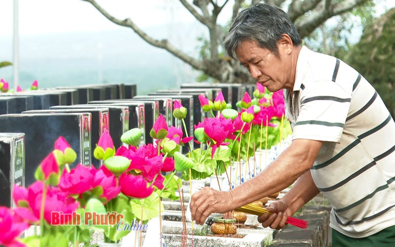 Thầm lặng canh giấc cho đồng đội