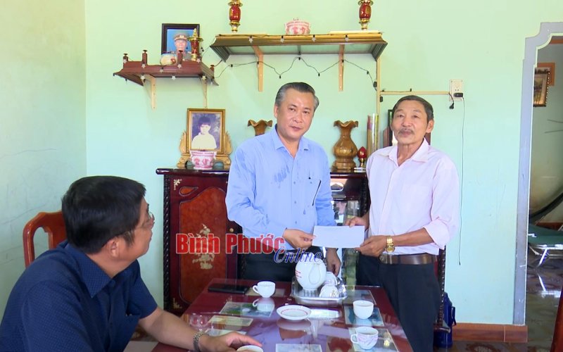 Thiết thực chăm lo đời sống người có công