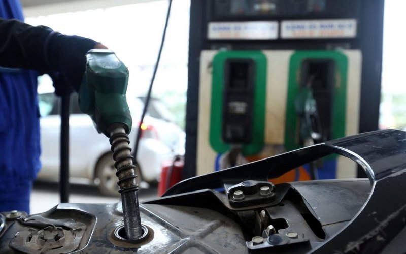 Xử lý nghiêm cửa hàng xăng nếu để hết xăng 2 ngày