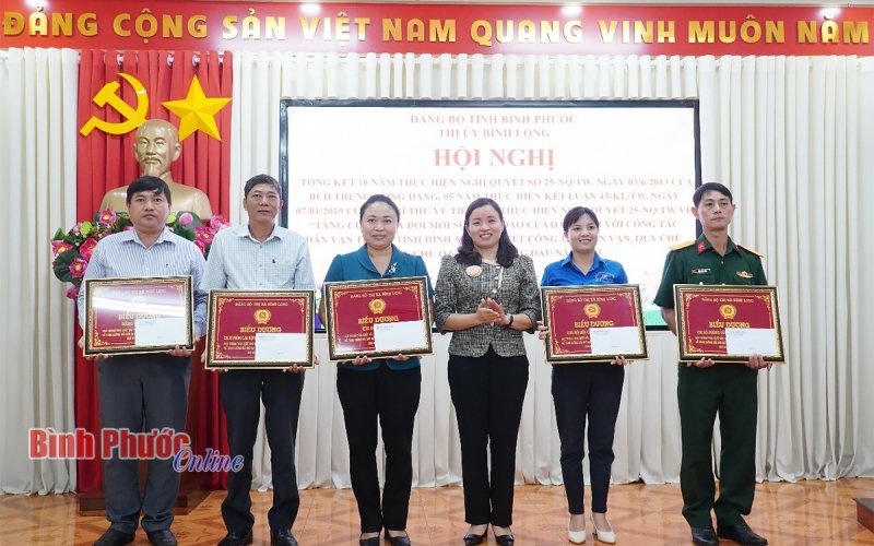 Bình Long: Vận động nhân dân đóng góp hơn 83 tỷ đồng xây dựng địa phương