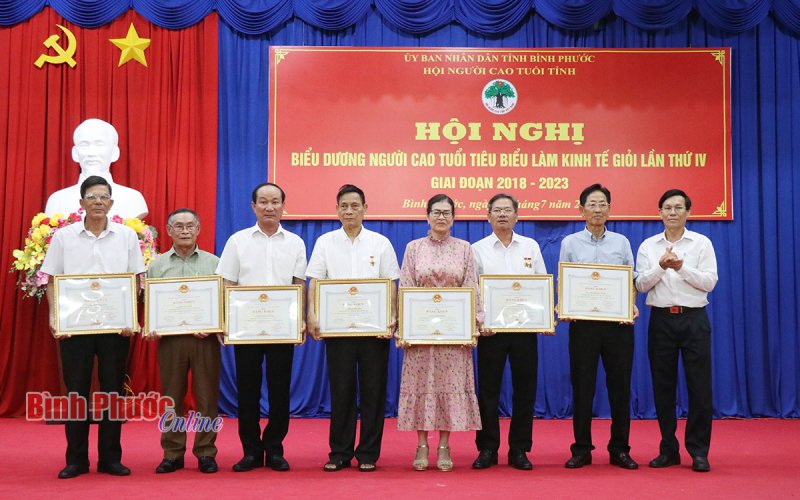 Bình Phước: Biểu dương người cao tuổi làm kinh tế giỏi giai đoạn 2018-2023