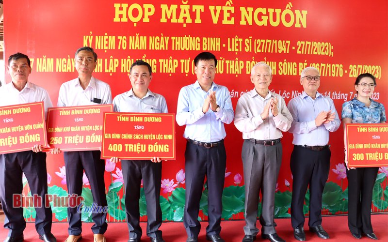 Bình Phước nhận 2.100 phần quà từ tỉnh Bình Dương