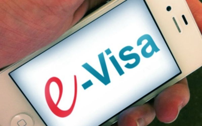 Chính sách đổi mới cấp thị thực điện tử nhận được sự quan tâm của khách du lịch quốc tế