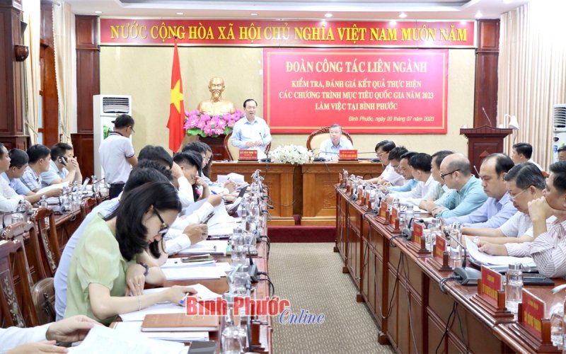 Đoàn công tác liên ngành làm việc tại tỉnh Bình Phước